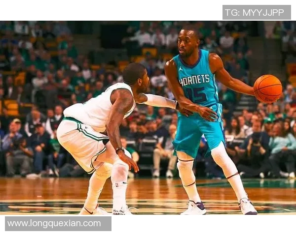 贾雷斯沃克的篮球之路:从新星崛起到NBA赛场的精彩旅程